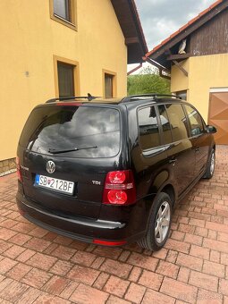 Volkswagen Touran 1.9 TDI DSG – 7 miestny van - 4