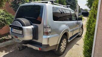 MITSUBISHI PAJERO IV 3,2DI-D 4x4 - 4