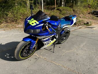 Yamaha YZF - R1 - 4