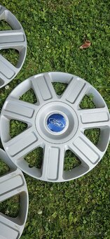 Puklice Ford - 4