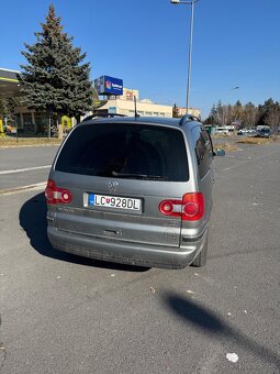 VW Sharan - 4