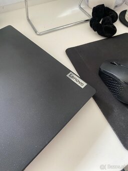 Lenovo V15 4G Notebook - 4