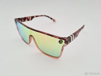 Pánske a dámske slnečné okuliare QUIKSILVER + handrička - 4