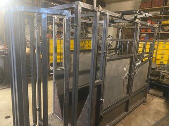 Fixačná klietka - 4