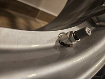 Hliníkové disky DEZENT - 5x114,3 R17 - 4