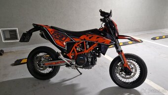 KTM 690 SMC R - 4