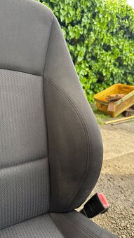 bmw e90 lci sedacky - 4