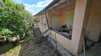 Rodinný dom v obci Pukanec na ul. SNP - poz. 427 m2 - 4