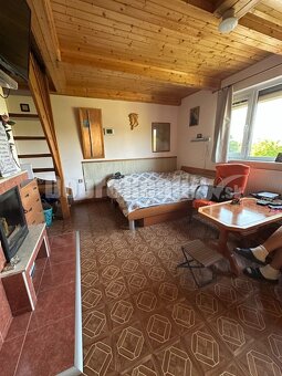 Na predaj Rekreačný dom s rozľahlým pozemkom v Leviciach. - 4