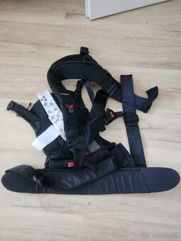 Babybjorn nosítko ONE Black 3D Mesh - 4