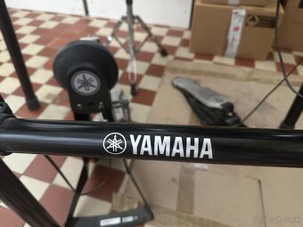 Predám elektronickú bicia súpravu Yamaha DTX502 - 4