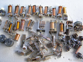 Zosilňovač Transiwatt,Plošné spoje,retro relé... - 4