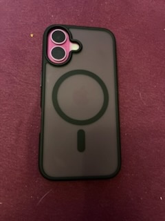 Predám iPhone 16 - 4