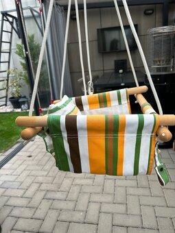 Detska hojdacka s bezpečnostným pasom - 4