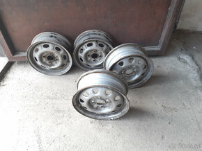 Rôzne pneumatiky,ocelove disky-13 - 4