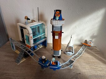 Lego Space 60228 raketová základňa - 4