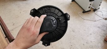 Ventilátor dodge ram 1500 - 4