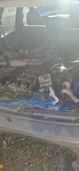 Mazda Tribute/Ford Maverick 3.0 V6 - 4