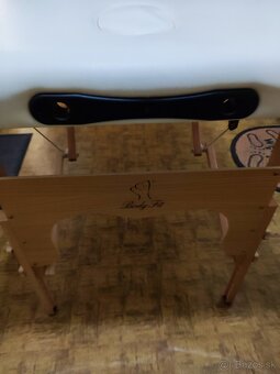 BodyFit 2 Drevený masérsky stôl segmentový krémový 195 x 70 - 4