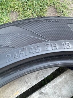 Vredestein 245/45 R18 4x=300e - 4