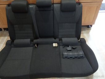 Predám sedačky škoda Octavia 3 - 4