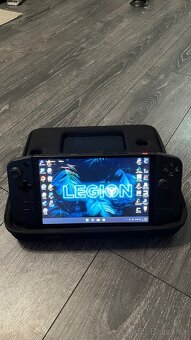 Lenovo Legion Go - 4