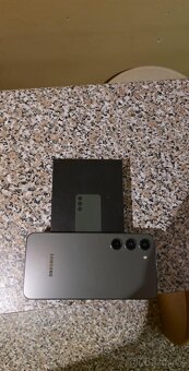 Samsung Galaxy s23 - 4