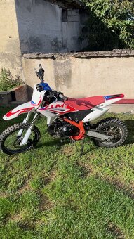 JJM Y125 - 4