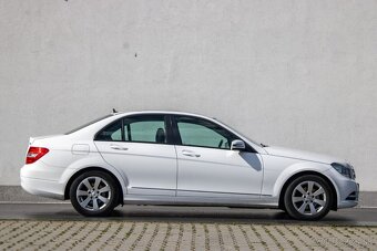Mercedes-Benz C trieda Sedan 200 CDI Elegance A/T, 100 kW, - 4