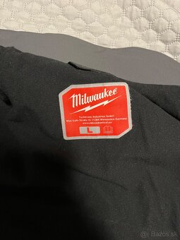 MILWAUKEE M12 Prémiova vyhrievaná bunda L - 4