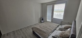 1izbový byt - juh Topoľčany 450eur - 4