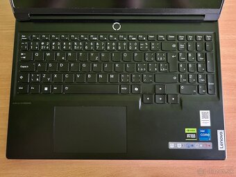 Predám herný notebook Lenovo Legion 7 16IRX9 - 4