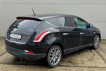 Lancia Delta - 4