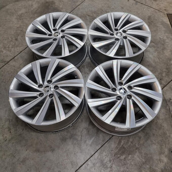 Škoda hliníkové disky 5x112 R18 7,5J ET48 - 4