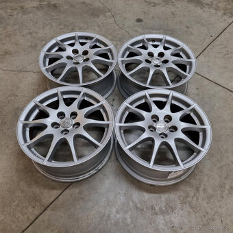 Hliníkové Toyota disky 5x100 R16 6,5J ET45 - 4