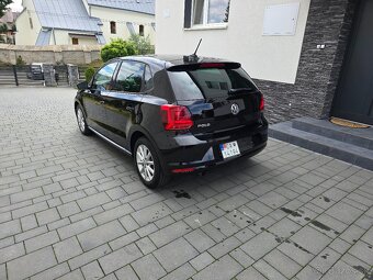 Volkswagen Polo 1.4 TDI Comfortline - 4
