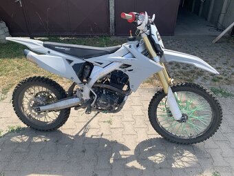 Mikilov 250 - 4