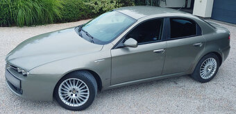 Alfa Romeo 159 2.4 JTDm - 4