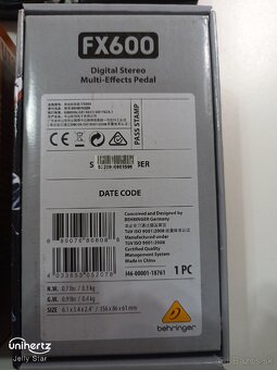 Gitarové Efekty BEHRINGER 2X - 4