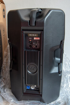 RCF HD-35A - aktívny reproduktor 1400W Peak / 700W RMS - 4