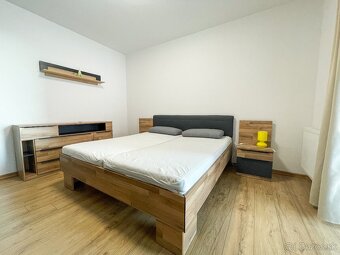 Dvojizbový byt s balkónom na prenájom, Vráble - 4