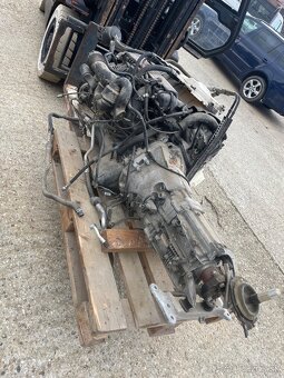 Predám motor bmw 3,0 benzín 265ps - 4