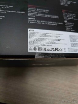 Acer Nitro Wireless Gaming Controller Black NGR300 - 4