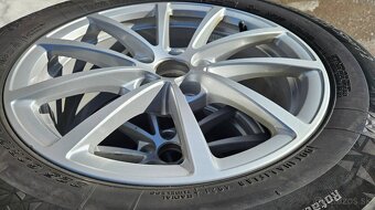 Alu kola originál Audi A4 / A6 C8 R17" Prodám - 4