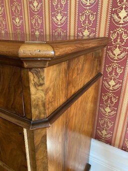 Menšia komoda biedermeier - 4