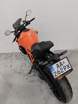 KTM 1390 Super Duke R 2024 - 4