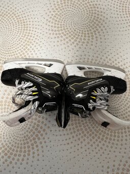 Bauer supreme M40 Jr 1. EE - 4