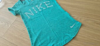 Nike damske tricko - 4
