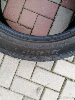 225/45 R17 91H - 4