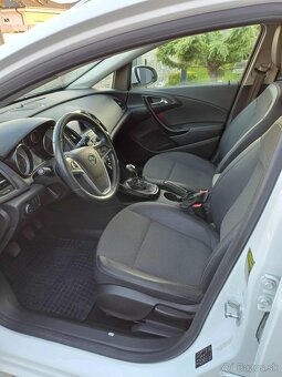 Opel Astra Sports Tourer J Cosmo, diesel - 4